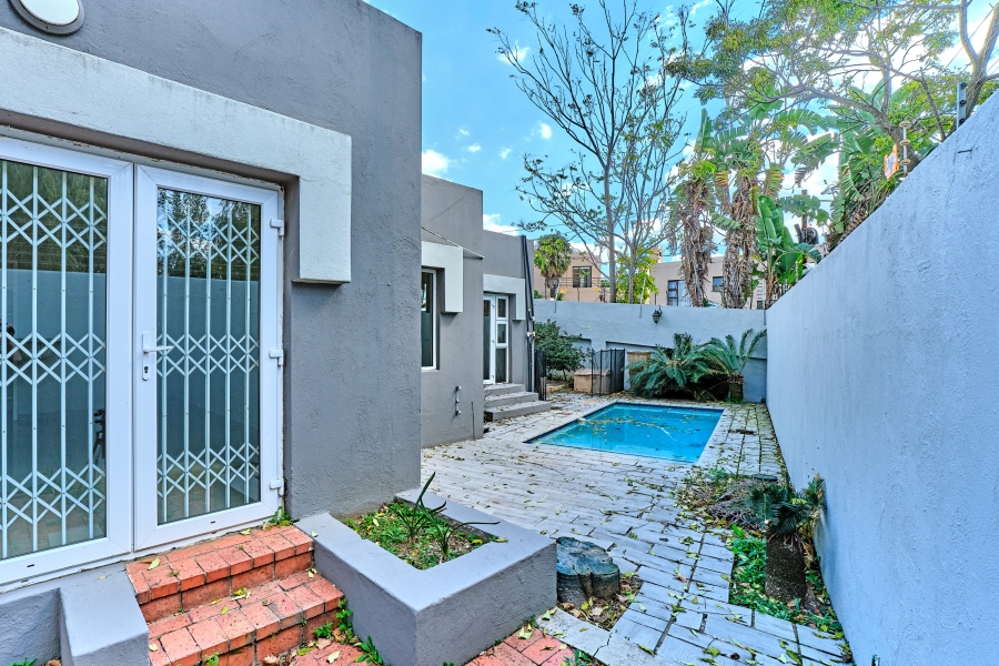 To Let 4 Bedroom Property for Rent in Parkmore Gauteng