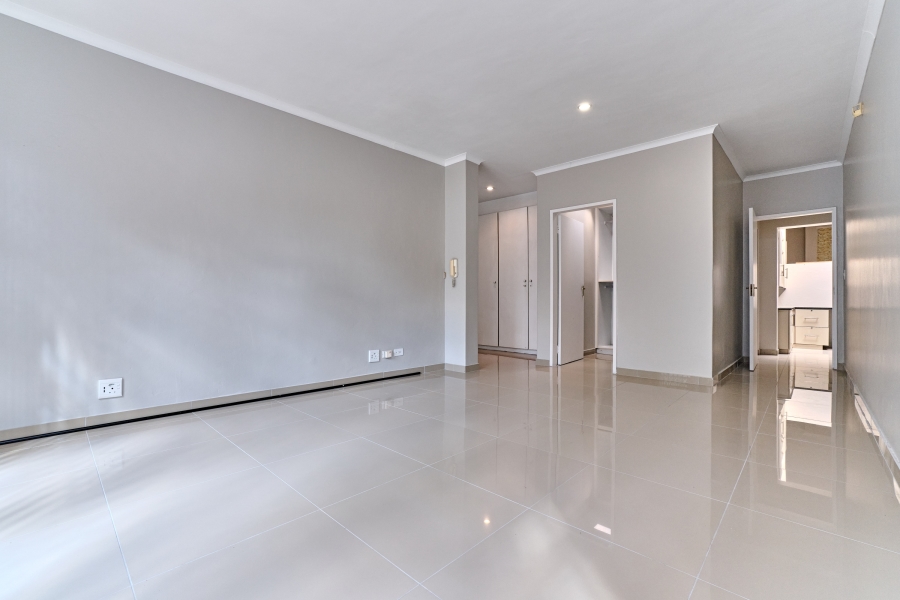 To Let 4 Bedroom Property for Rent in Parkmore Gauteng