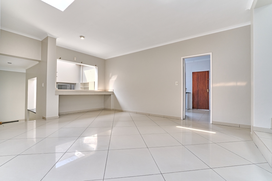 To Let 4 Bedroom Property for Rent in Parkmore Gauteng