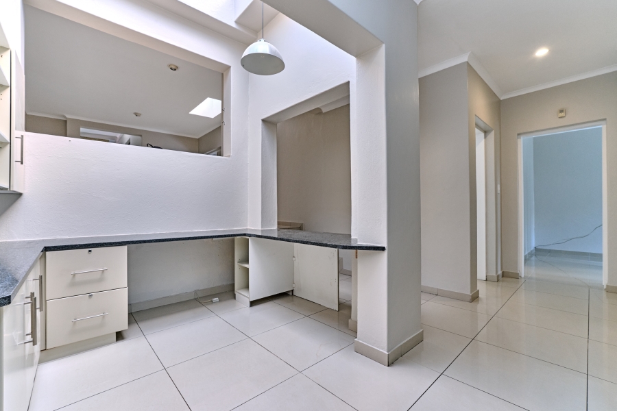 To Let 4 Bedroom Property for Rent in Parkmore Gauteng