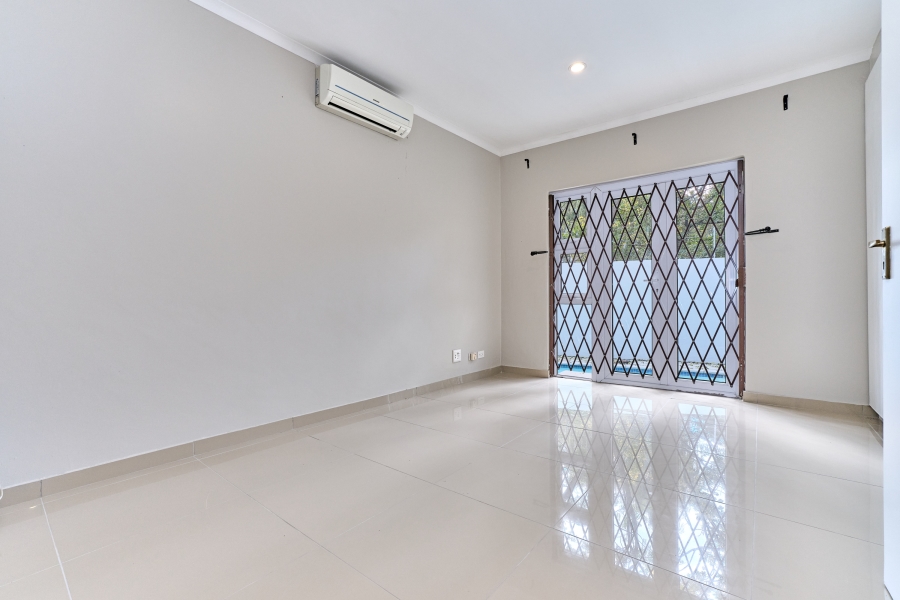 To Let 4 Bedroom Property for Rent in Parkmore Gauteng