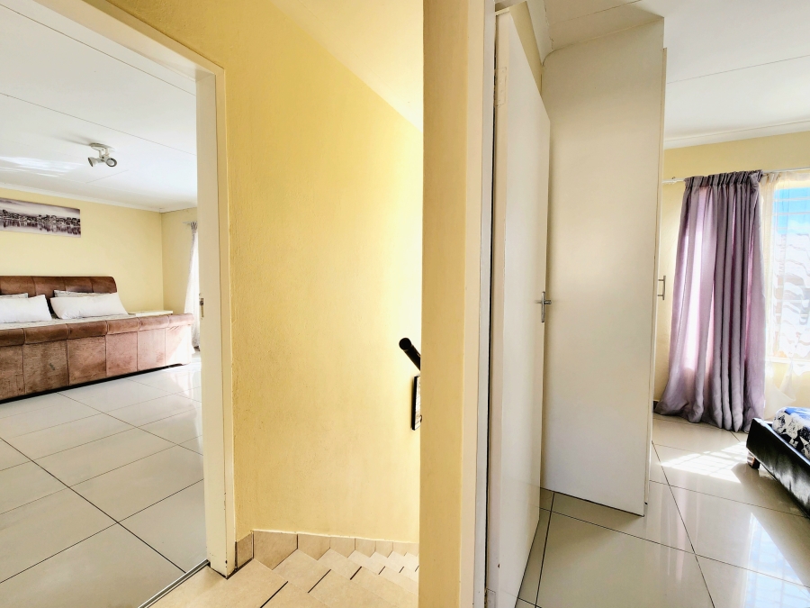 3 Bedroom Property for Sale in Wilgeheuwel Gauteng