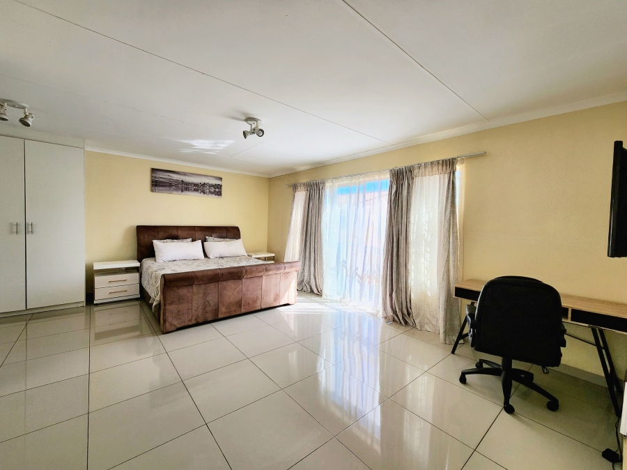 3 Bedroom Property for Sale in Wilgeheuwel Gauteng