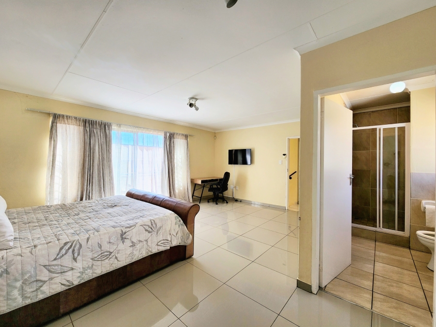 3 Bedroom Property for Sale in Wilgeheuwel Gauteng