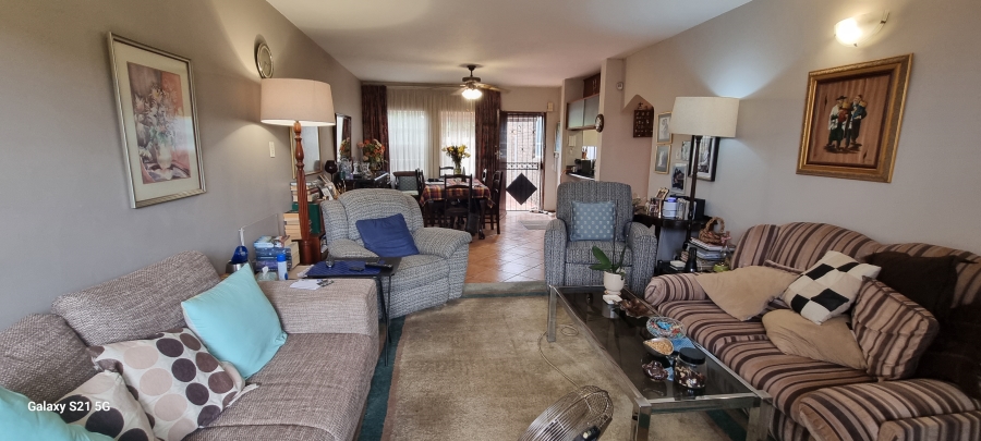 2 Bedroom Property for Sale in Waterkloof Glen Gauteng