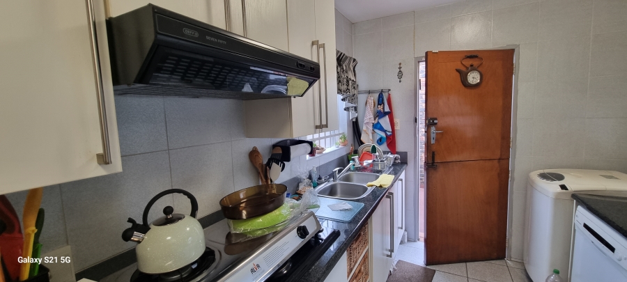 2 Bedroom Property for Sale in Waterkloof Glen Gauteng