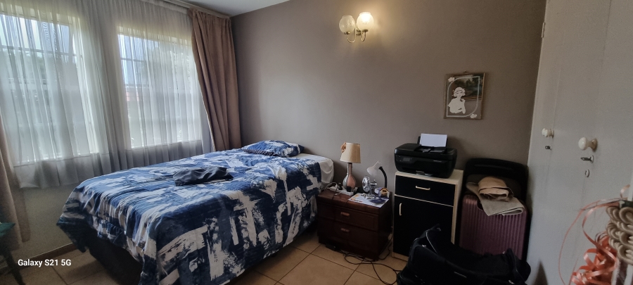 2 Bedroom Property for Sale in Waterkloof Glen Gauteng