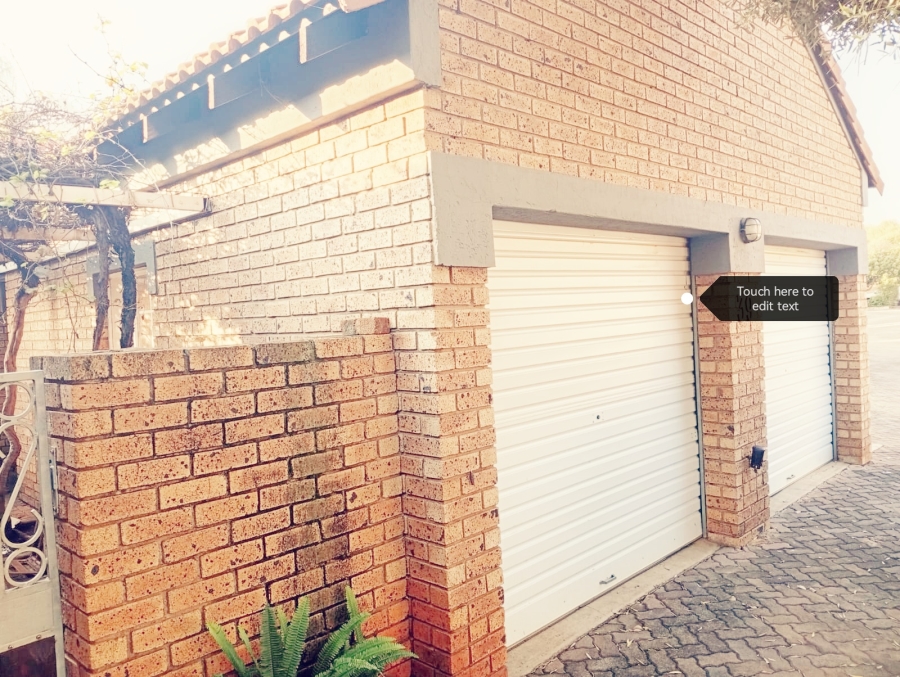 To Let 2 Bedroom Property for Rent in Equestria Gauteng