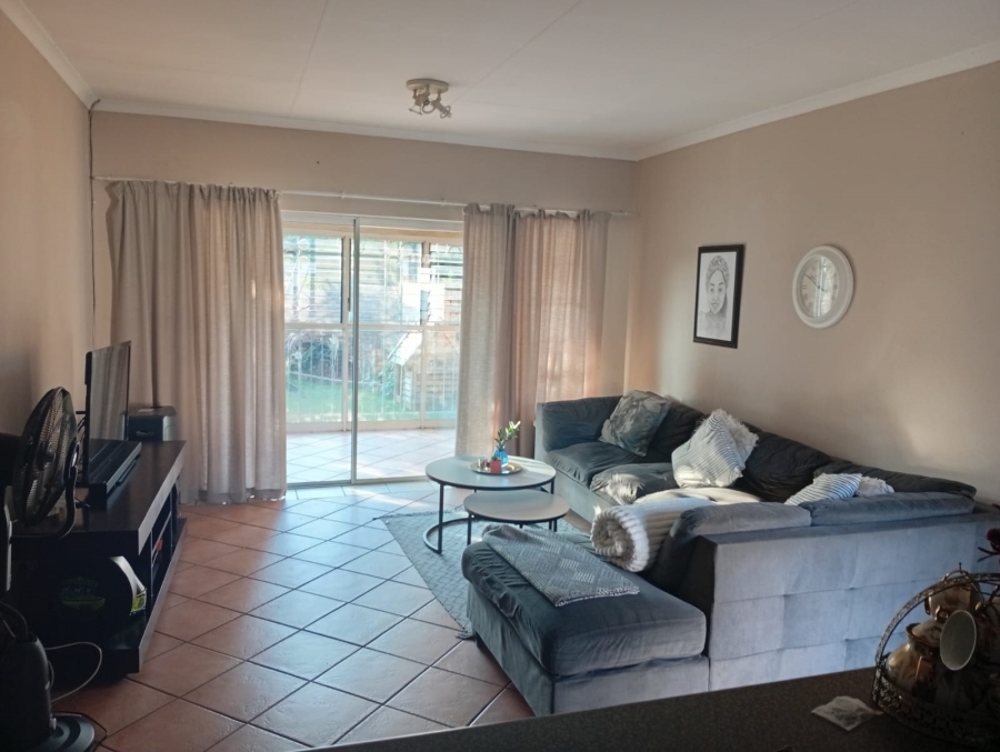 To Let 2 Bedroom Property for Rent in Equestria Gauteng