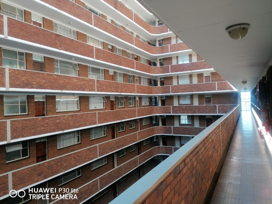 To Let 2 Bedroom Property for Rent in La Montagne Gauteng