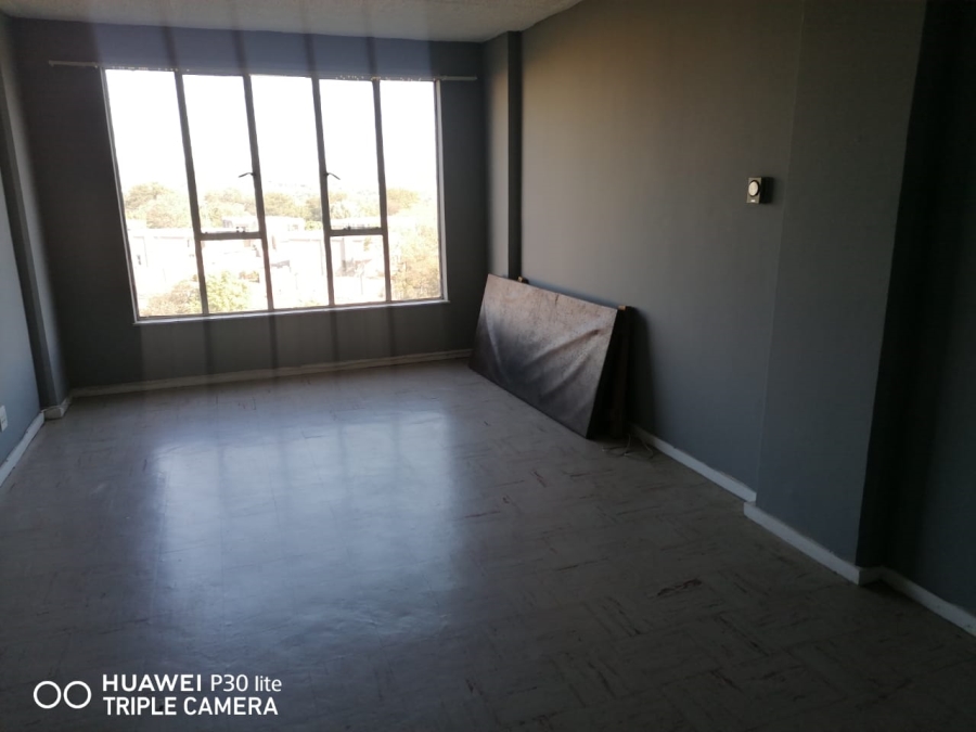 To Let 2 Bedroom Property for Rent in La Montagne Gauteng