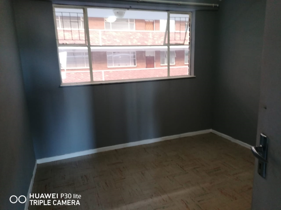To Let 2 Bedroom Property for Rent in La Montagne Gauteng