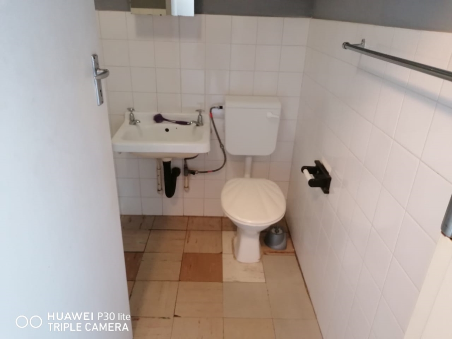 To Let 2 Bedroom Property for Rent in La Montagne Gauteng