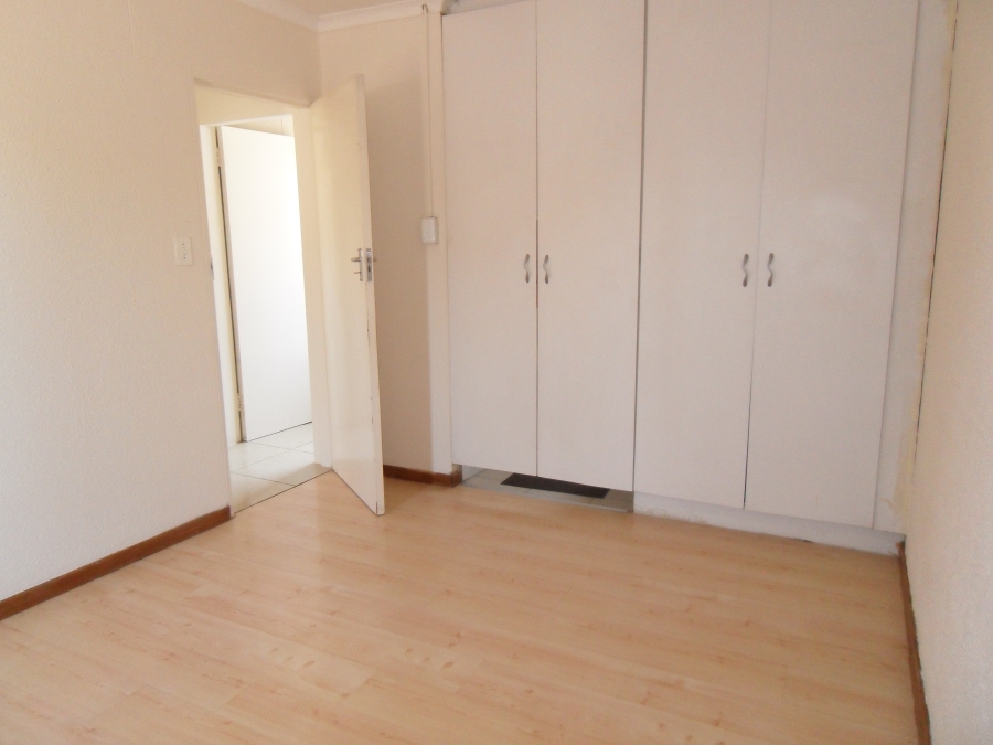 To Let 3 Bedroom Property for Rent in Lombardy East Gauteng
