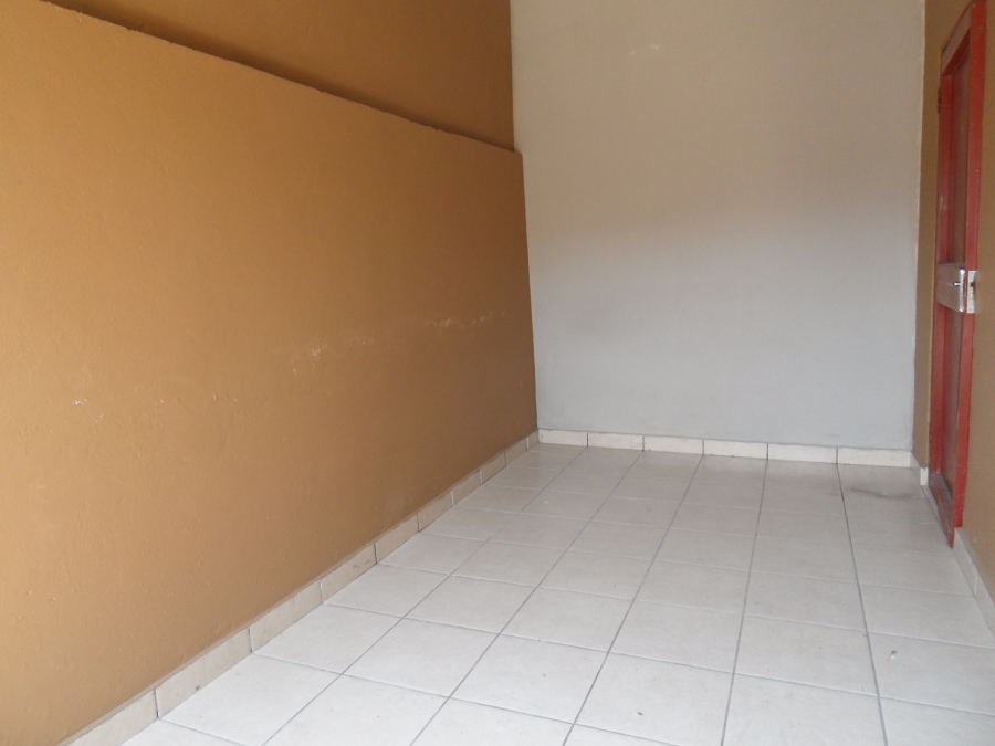 To Let 3 Bedroom Property for Rent in Lombardy East Gauteng