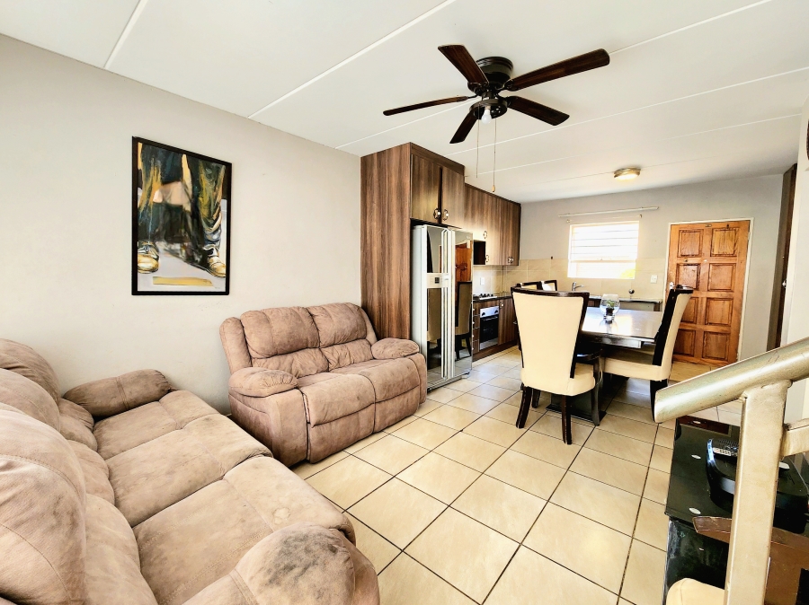 3 Bedroom Property for Sale in Wilgeheuwel Gauteng