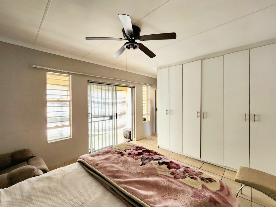 3 Bedroom Property for Sale in Wilgeheuwel Gauteng