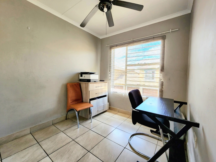 3 Bedroom Property for Sale in Wilgeheuwel Gauteng