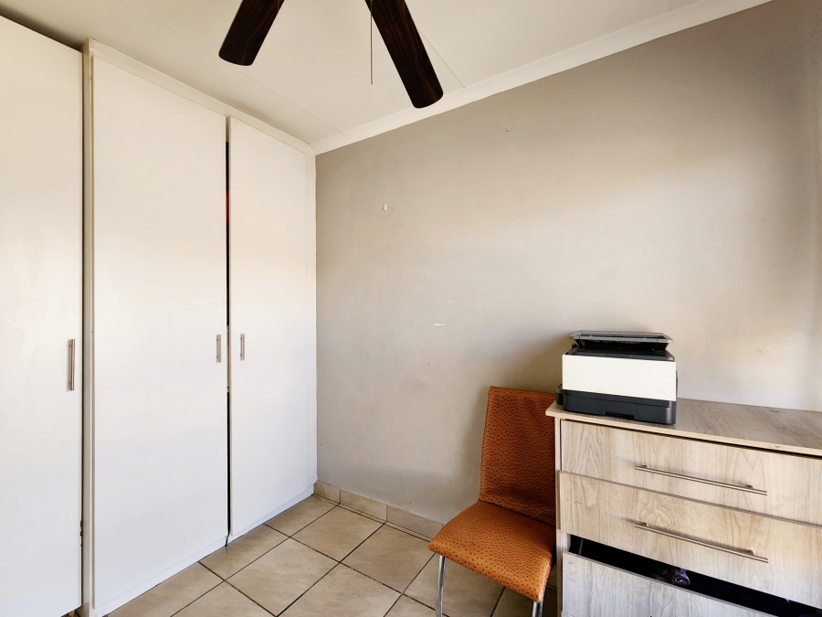 3 Bedroom Property for Sale in Wilgeheuwel Gauteng