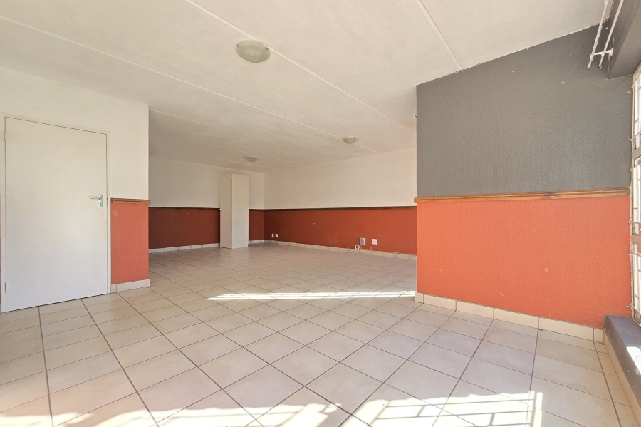 To Let 3 Bedroom Property for Rent in Birch Acres Gauteng