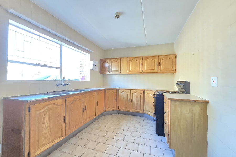 To Let 3 Bedroom Property for Rent in Birch Acres Gauteng