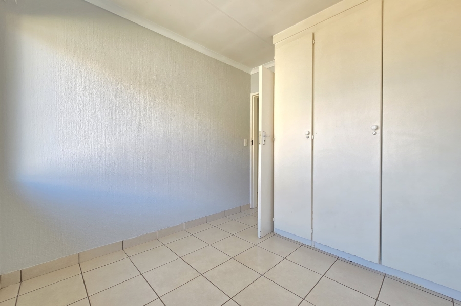 To Let 3 Bedroom Property for Rent in Birch Acres Gauteng