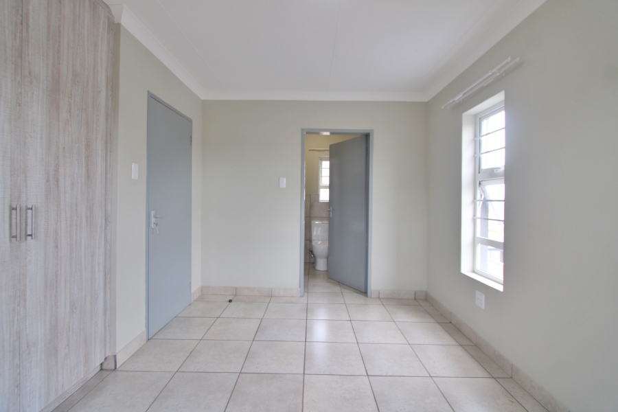 3 Bedroom Property for Sale in Parkdene Gauteng