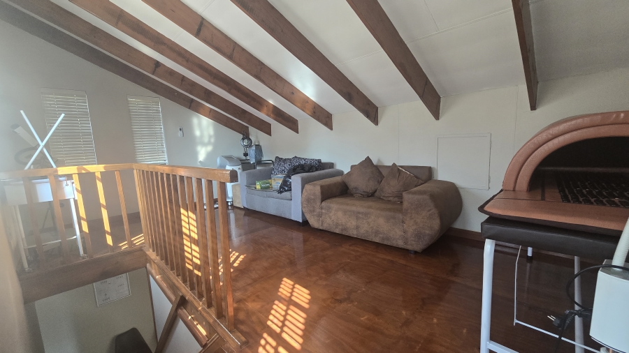 To Let 4 Bedroom Property for Rent in Garsfontein Gauteng