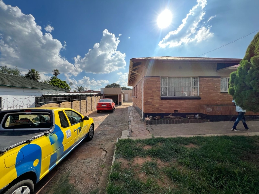 To Let 3 Bedroom Property for Rent in Primrose Gauteng