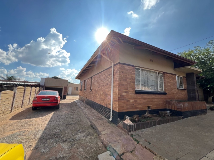 To Let 3 Bedroom Property for Rent in Primrose Gauteng