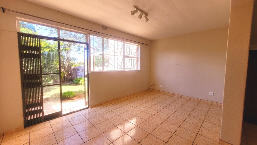 To Let 2 Bedroom Property for Rent in Brackenhurst Gauteng