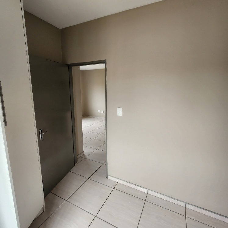 2 Bedroom Property for Sale in Fleurhof Gauteng