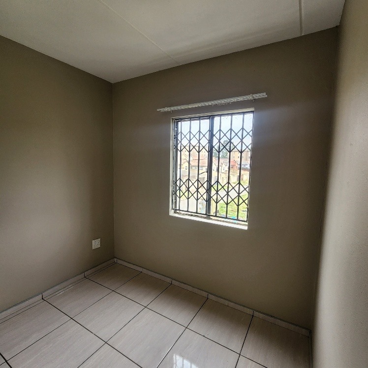 2 Bedroom Property for Sale in Fleurhof Gauteng
