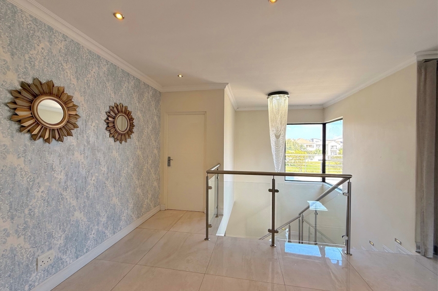To Let 5 Bedroom Property for Rent in Broadacres Gauteng