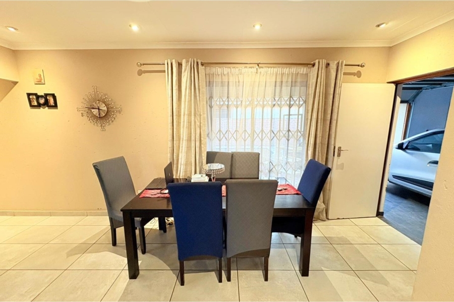 To Let 3 Bedroom Property for Rent in Comet Gauteng