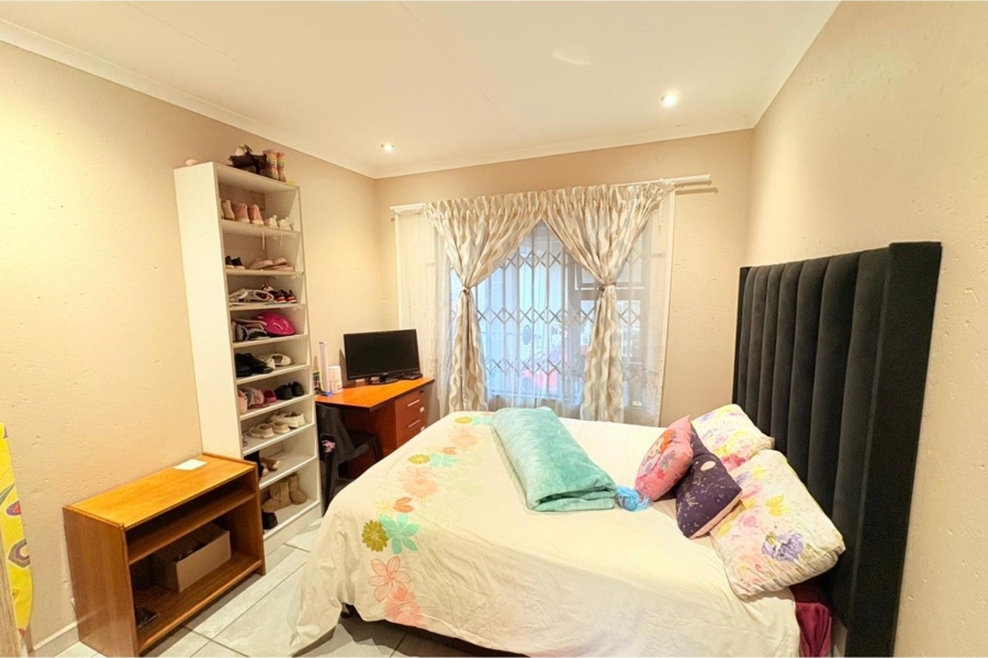 To Let 3 Bedroom Property for Rent in Comet Gauteng