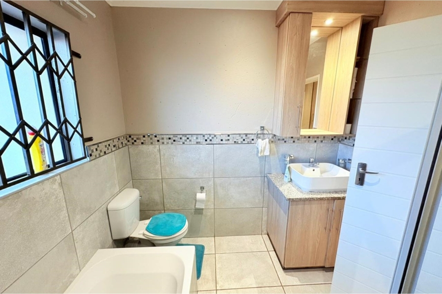 To Let 3 Bedroom Property for Rent in Comet Gauteng