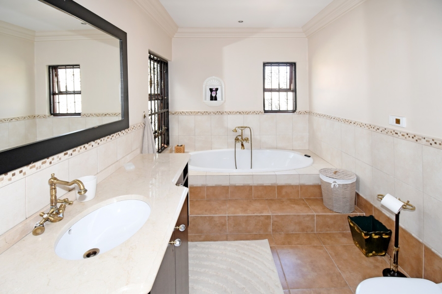 3 Bedroom Property for Sale in Atholl Gauteng