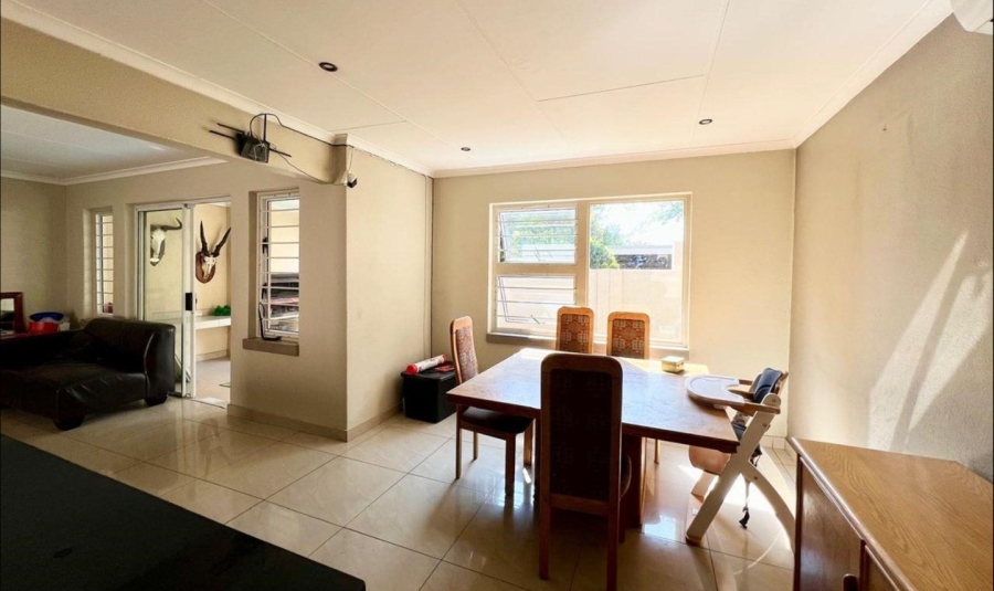 To Let 3 Bedroom Property for Rent in Noordhang Gauteng