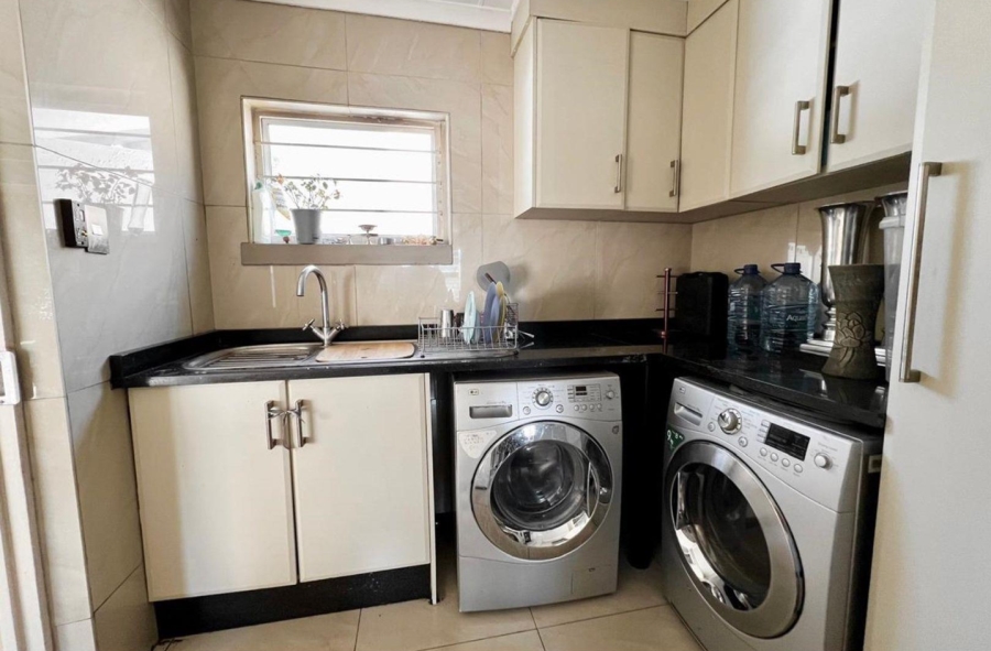 To Let 3 Bedroom Property for Rent in Noordhang Gauteng