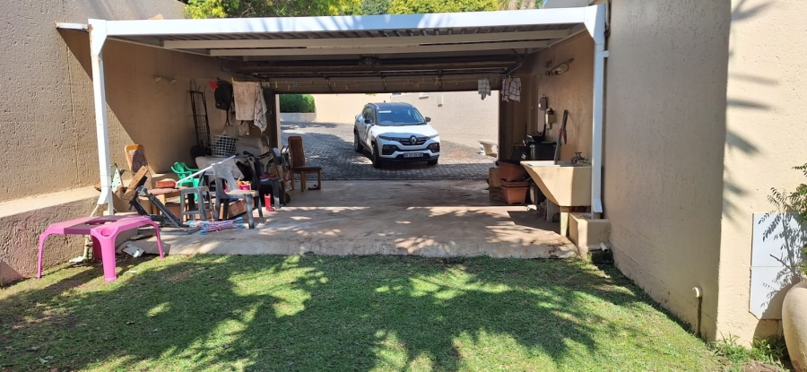 To Let 3 Bedroom Property for Rent in Noordhang Gauteng