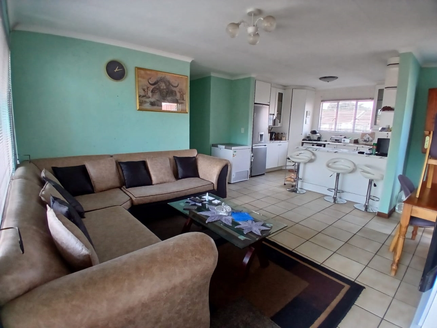 3 Bedroom Property for Sale in Glen Marais Gauteng