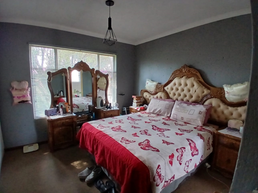 3 Bedroom Property for Sale in Glen Marais Gauteng