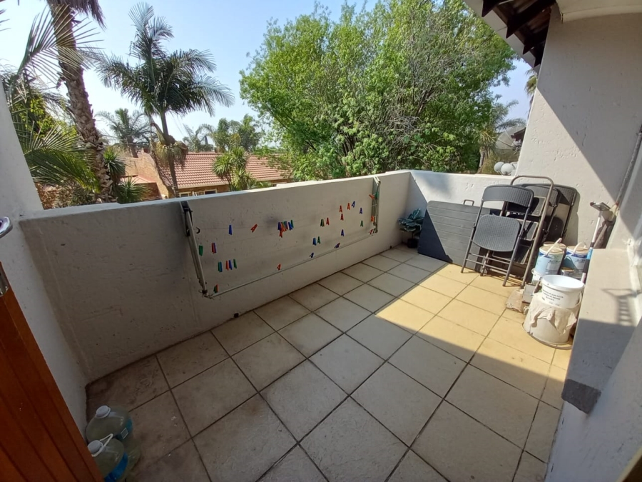 3 Bedroom Property for Sale in Glen Marais Gauteng