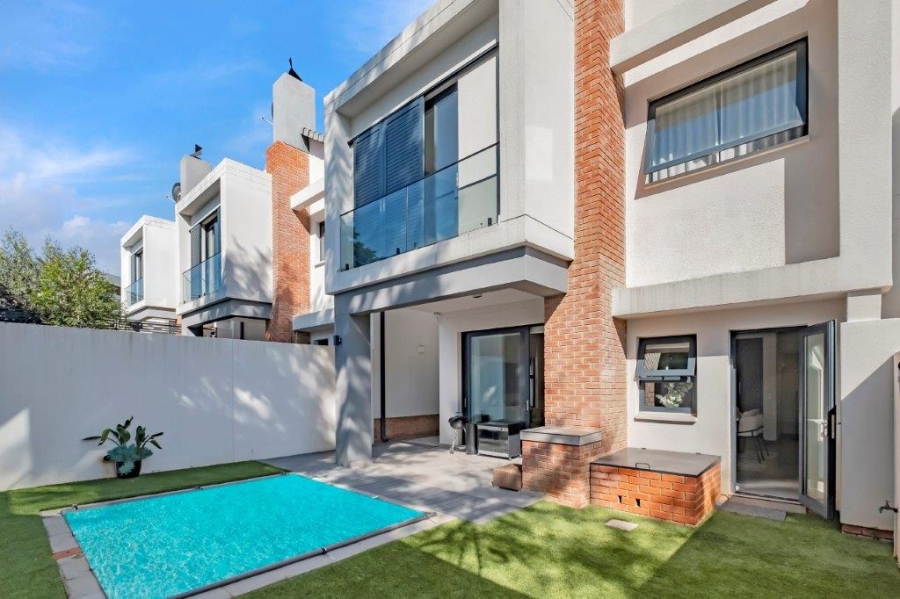 3 Bedroom Property for Sale in Bryanston Gauteng