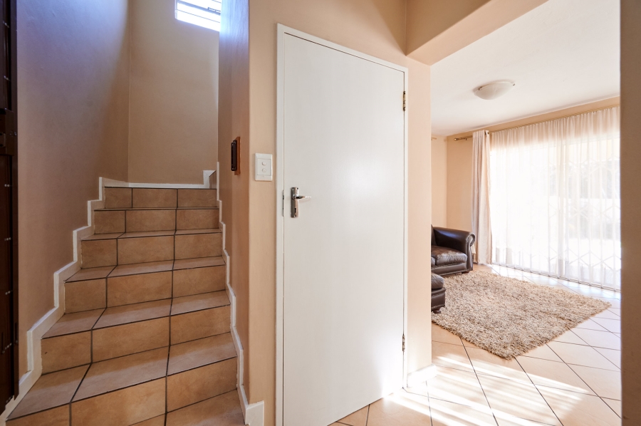 4 Bedroom Property for Sale in Halfway Gardens Gauteng