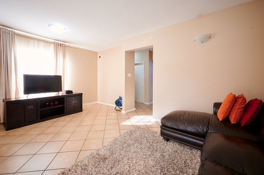 4 Bedroom Property for Sale in Halfway Gardens Gauteng