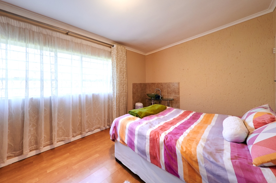 4 Bedroom Property for Sale in Halfway Gardens Gauteng