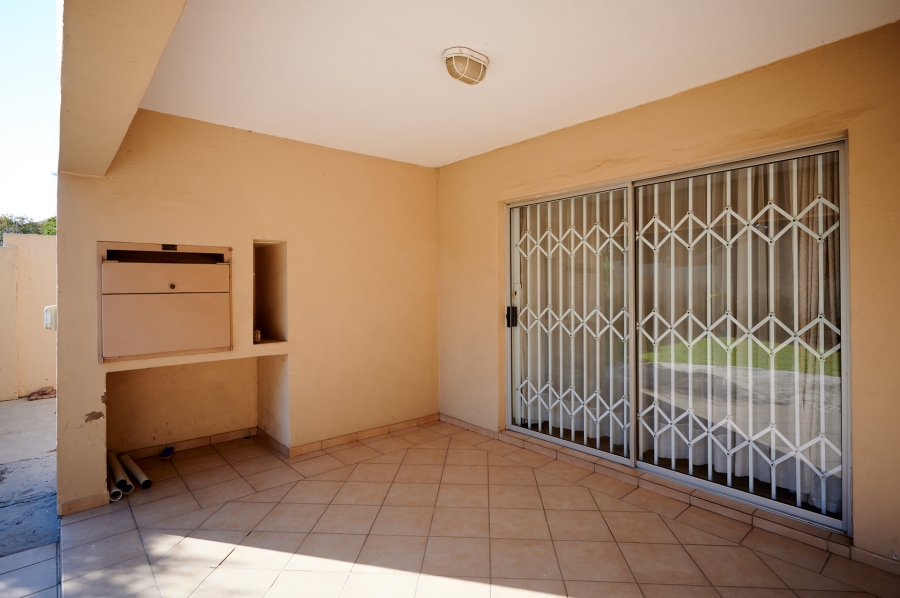 4 Bedroom Property for Sale in Halfway Gardens Gauteng