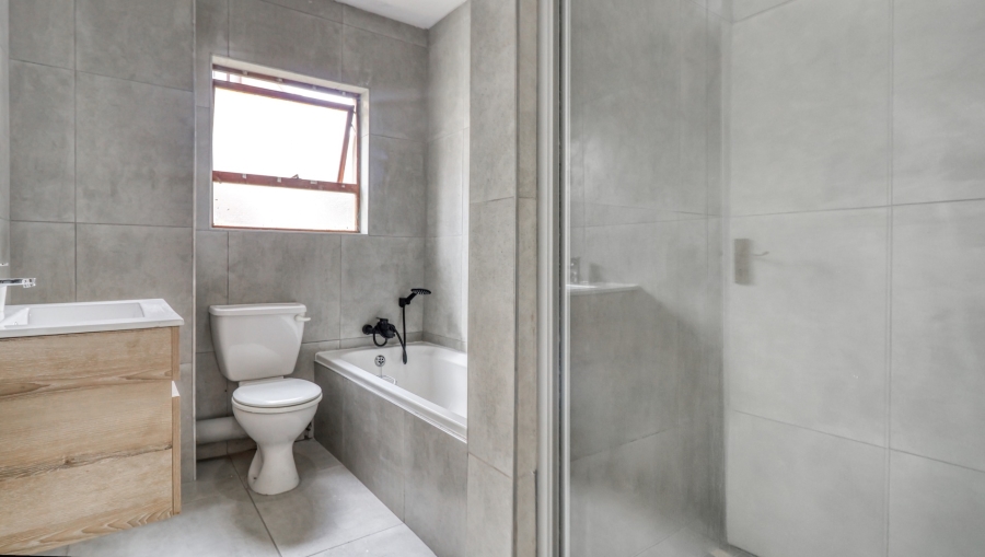 2 Bedroom Property for Sale in Fourways Gauteng
